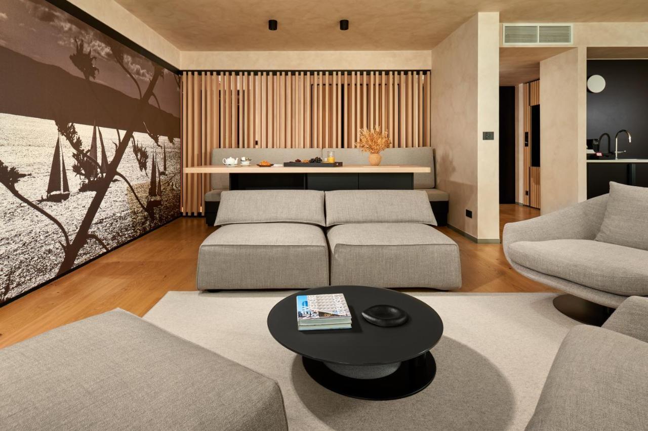 Hotel Ambasador 스플리트 외부 사진 A suite at the Mandarin Oriental Munich